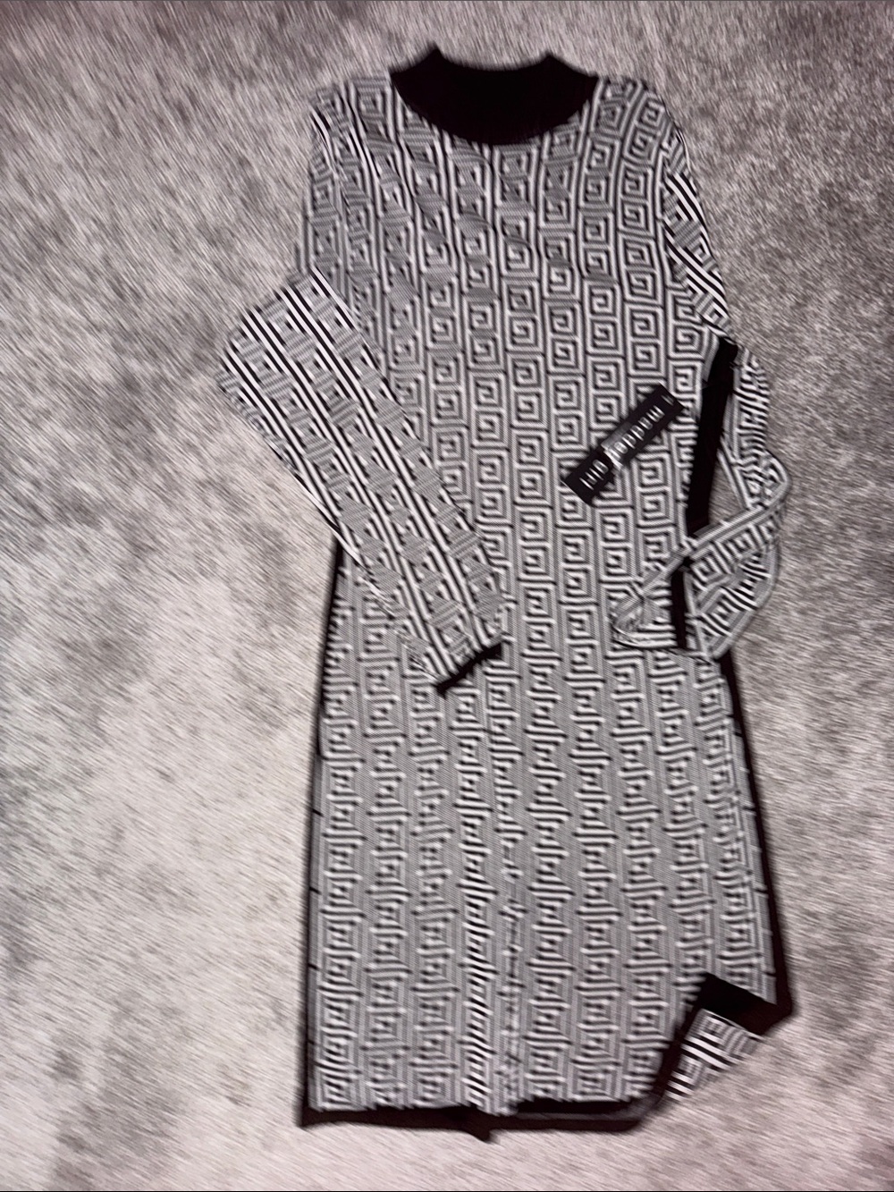 #136. Madden Girl Black & White Ribbed Neck Knit Dress